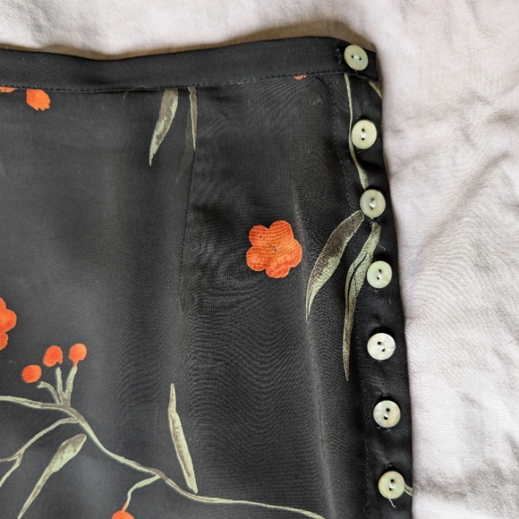 InWear skirt w/ poppy design Size UK 10/US 4-6. - Picture 2 of 10